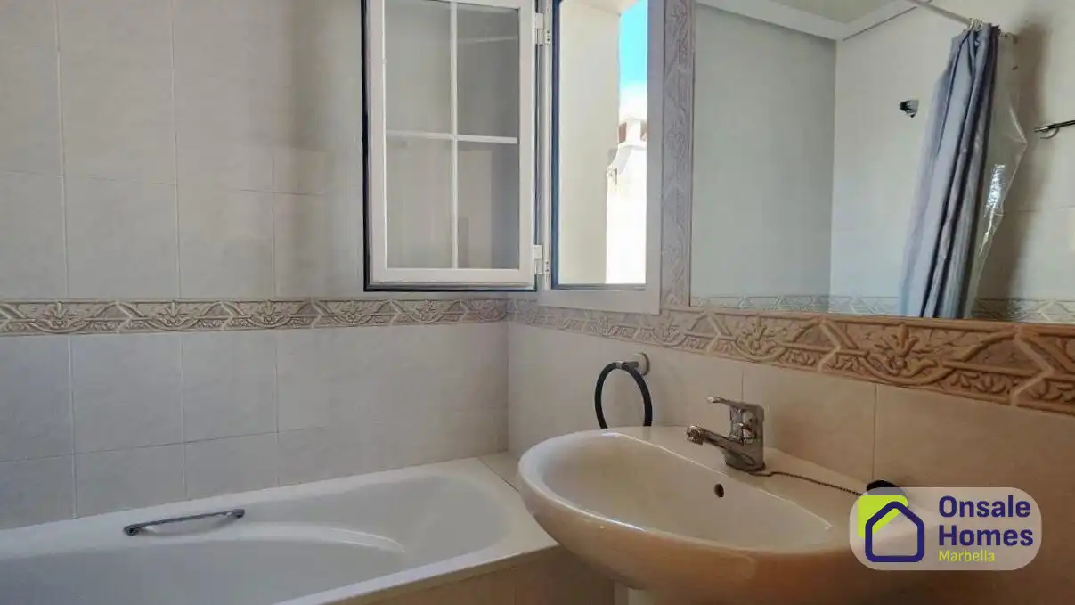 Duplex with terrace to rent in Calle el Califa, imagen 20