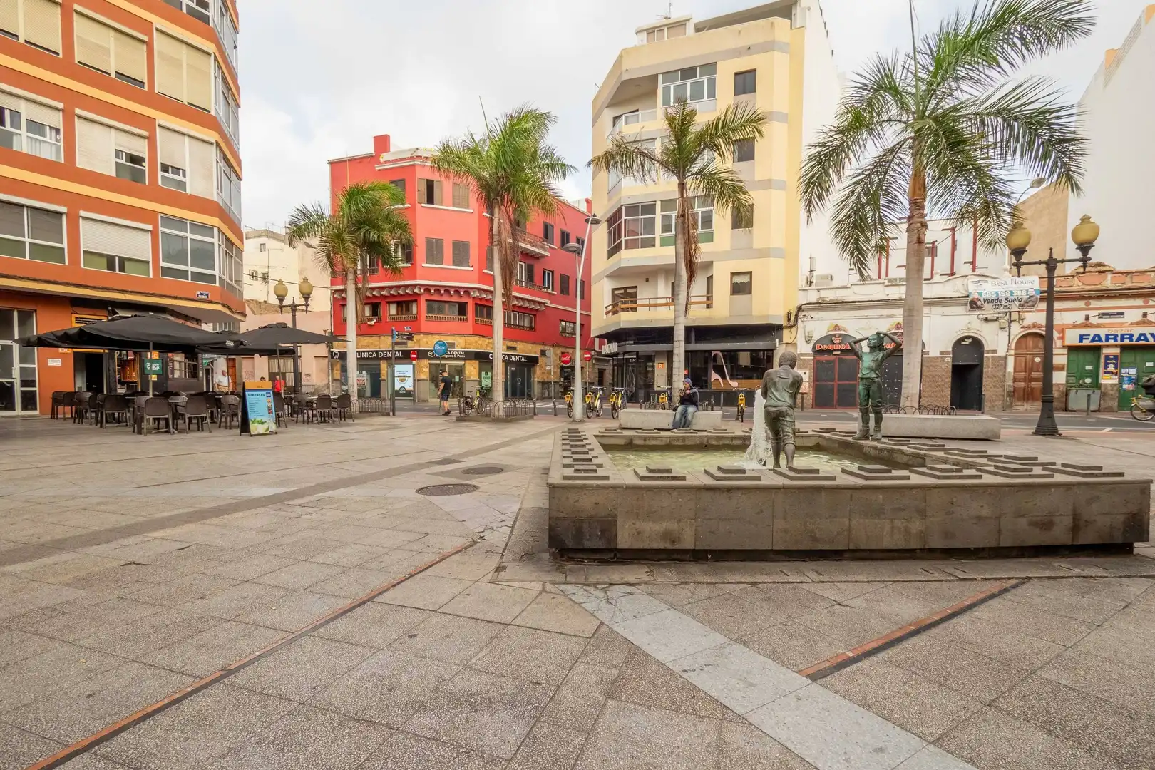 Vista exterior de Estudi de lloguer en Las Palmas de Gran Canaria amb Moblat i Balcó
