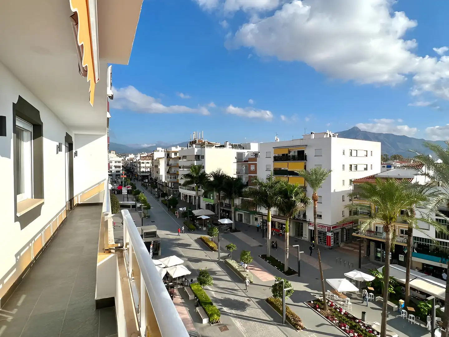 Apartment with lift for sale in San Pedro de Alcántara, imagen 6