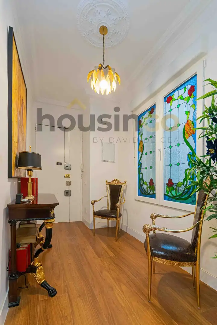 Dining room of Flat for rent in Madrid  with Air Conditioner, Heating and Furnished