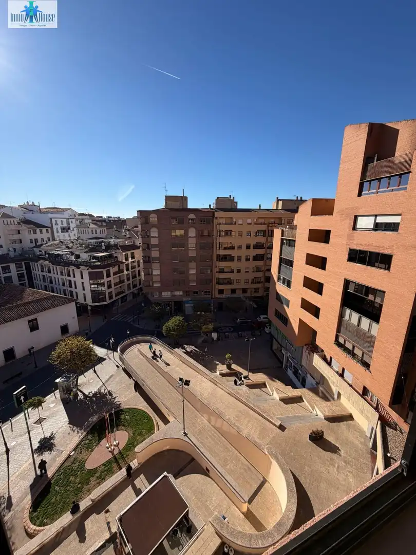 Flat with terrace for sale in Centro, imagen 3