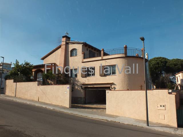 Casa-chalet en Venta en Port - La Cota - Puig Sec