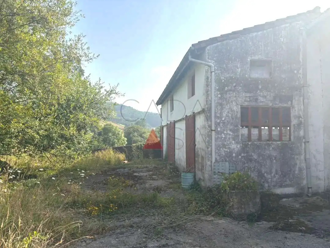 Houses for sale in Soba  with Private garden