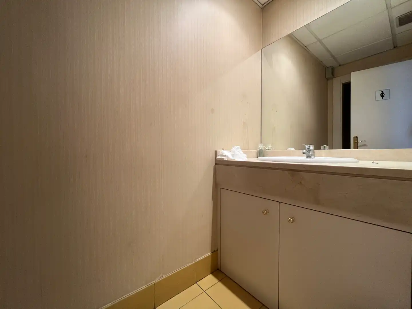 Office space with lift to rent in Carrer de la Sèquia 11, imagen 13