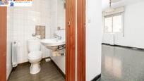 Bathroom of Flat for sale in  Granada Capital  with Heating and Community pool