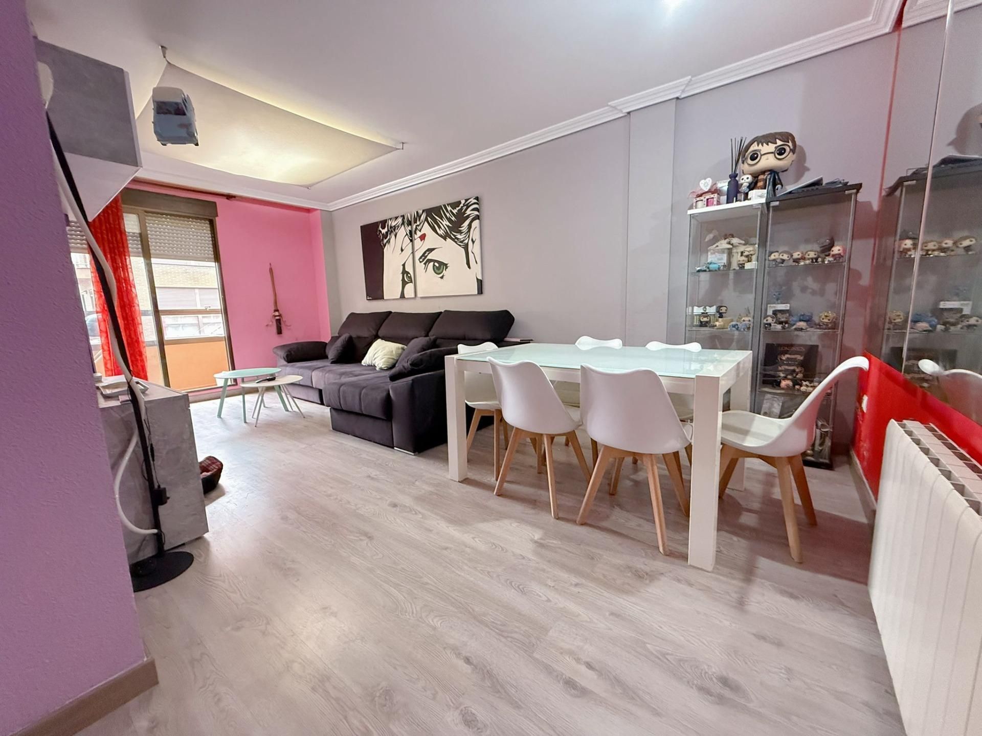 Living room of Flat for sale in  Valencia Capital  with Terrace and Balcony