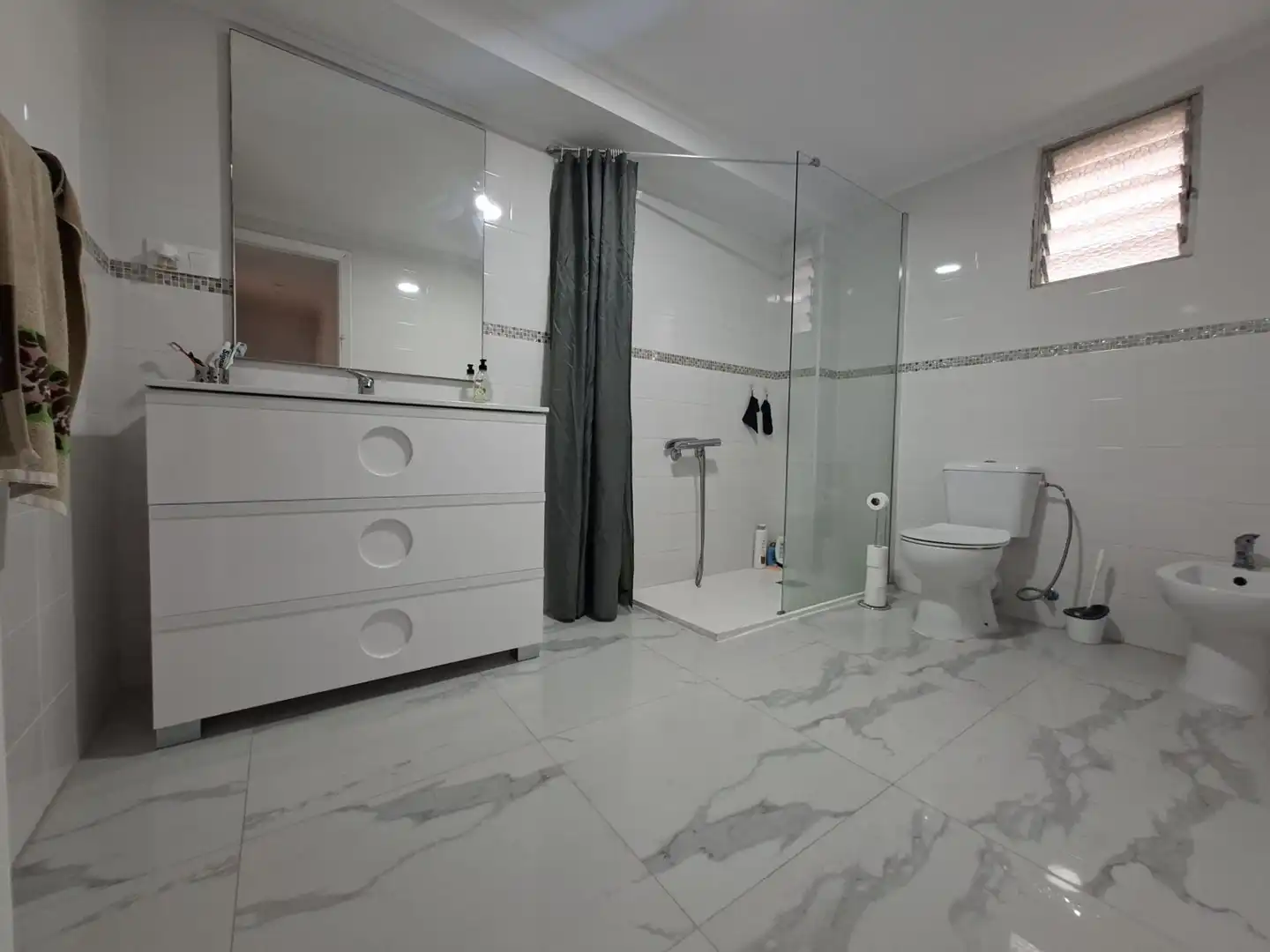 Badezimmer von Wohnungen zum Verkauf in Gandia mit Terrasse