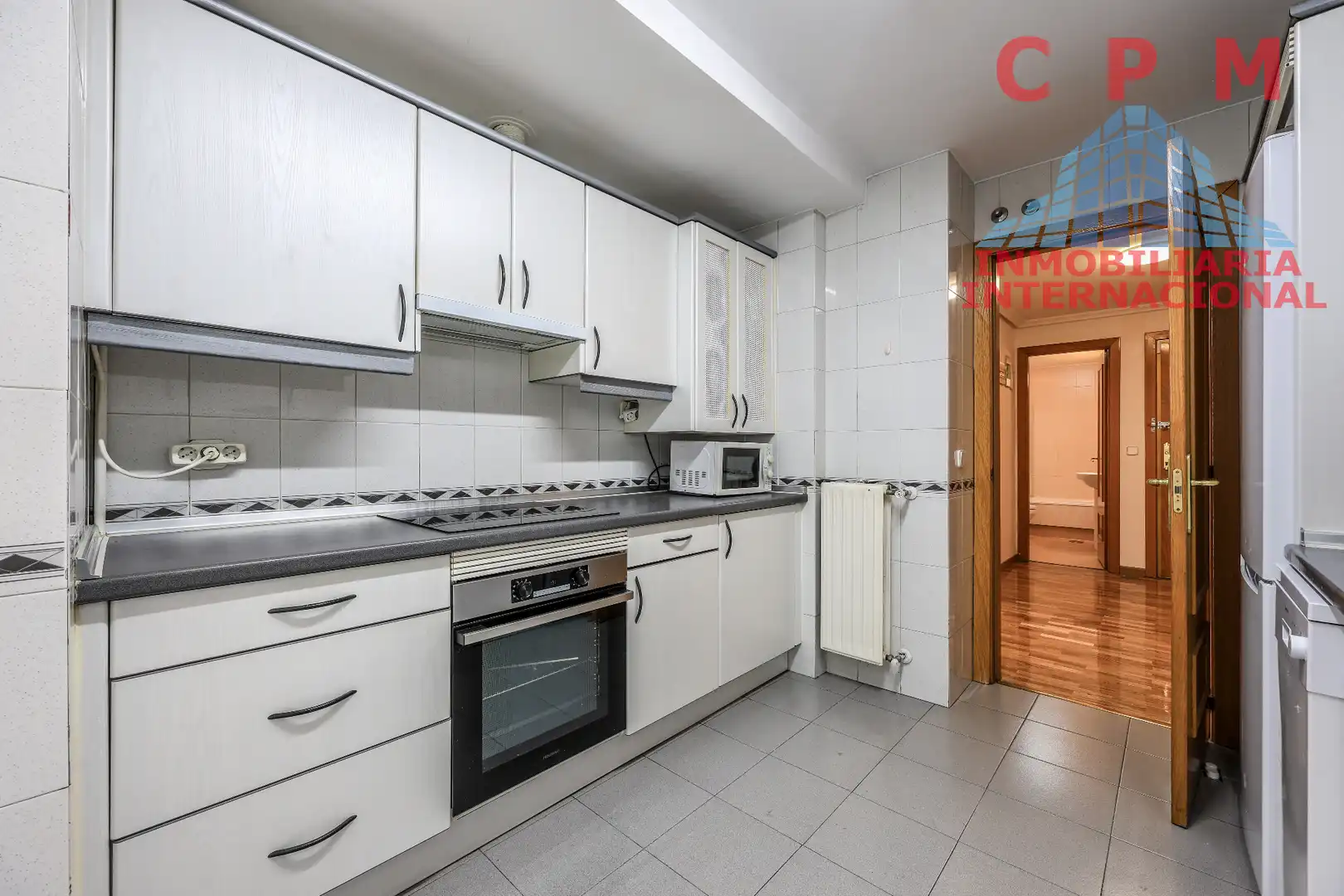 Kitchen of Flat for rent in Madrid  with Air Conditioner, Heating and Parquet flooring
