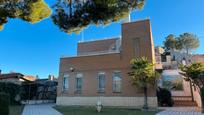 Vista exterior de Casa o xalet en venda en Muel amb Calefacció, Terrassa i Traster