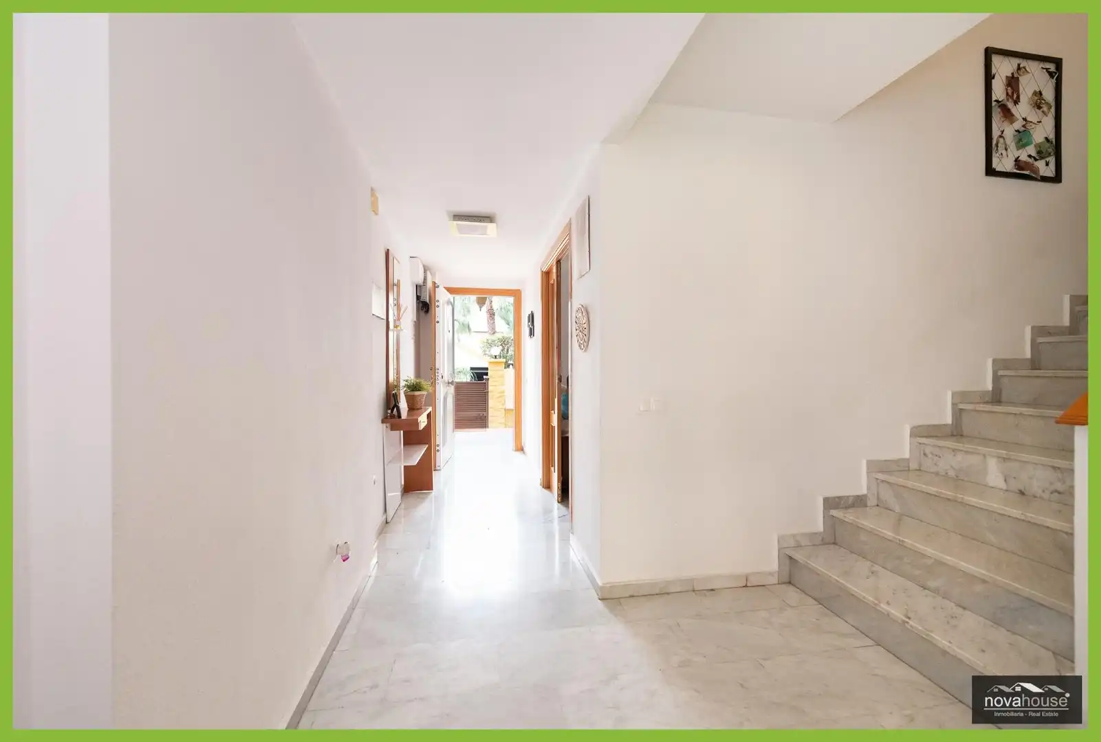 Casa adosada en venta en Calle Albon, Torre de Benagalbón