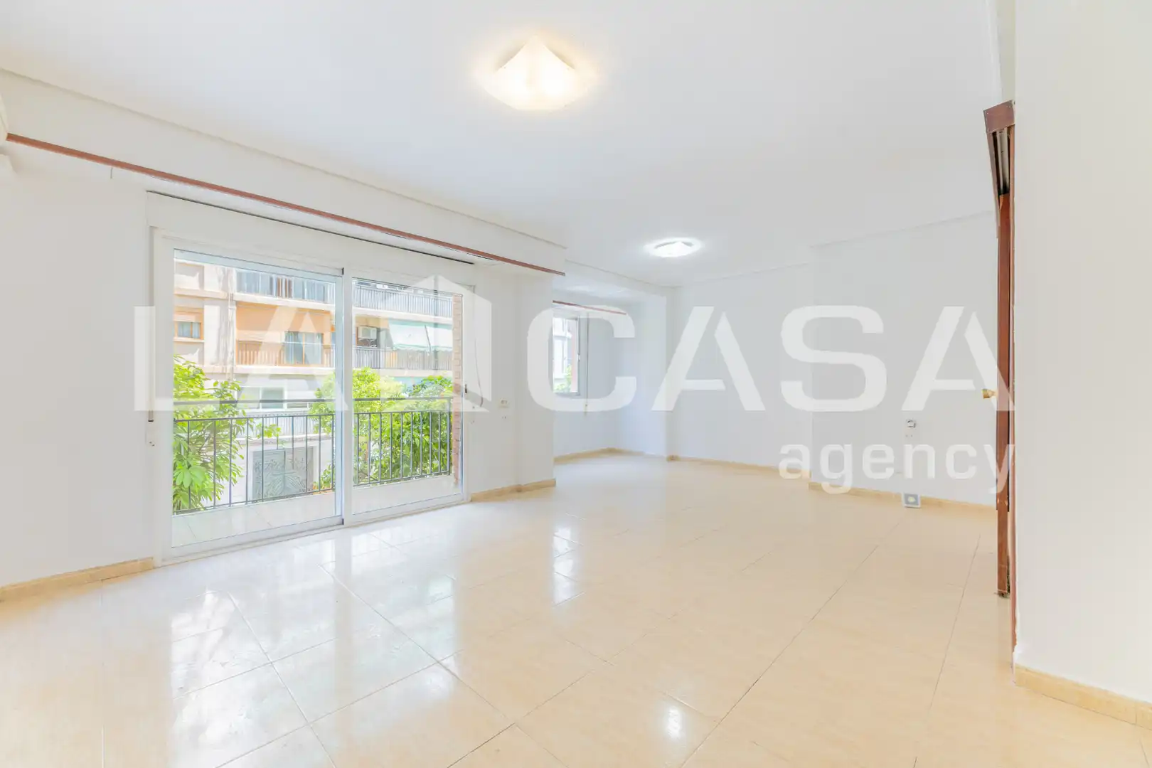 Piso en venta en Valencia con Aire acondicionado, Terraza y Balcón
