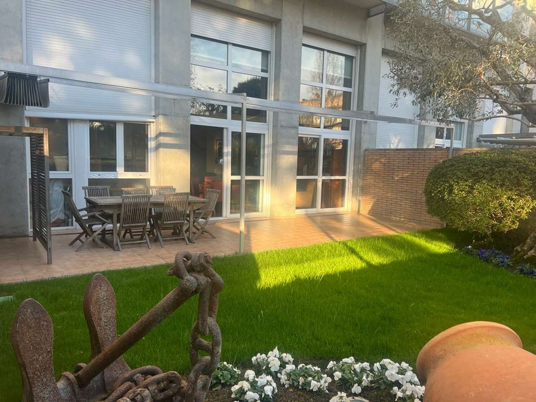 Terrassa de Pis de lloguer en Girona Capital amb Aire condicionat, Calefacció i Moblat