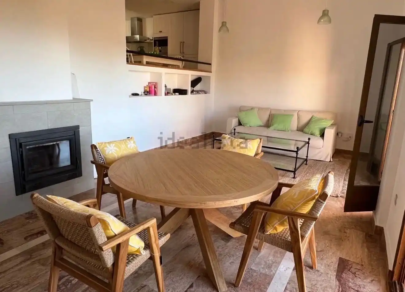 Detached homes for rent in Elviria