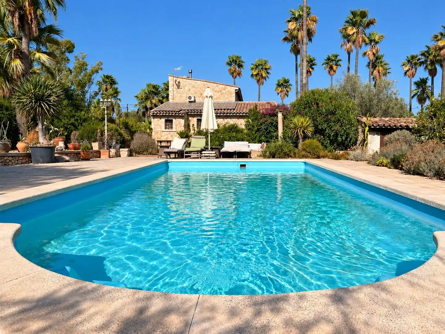 Schwimmbecken von Country house zur Miete in Inca mit Klimaanlage, Privatgarten und Terrasse