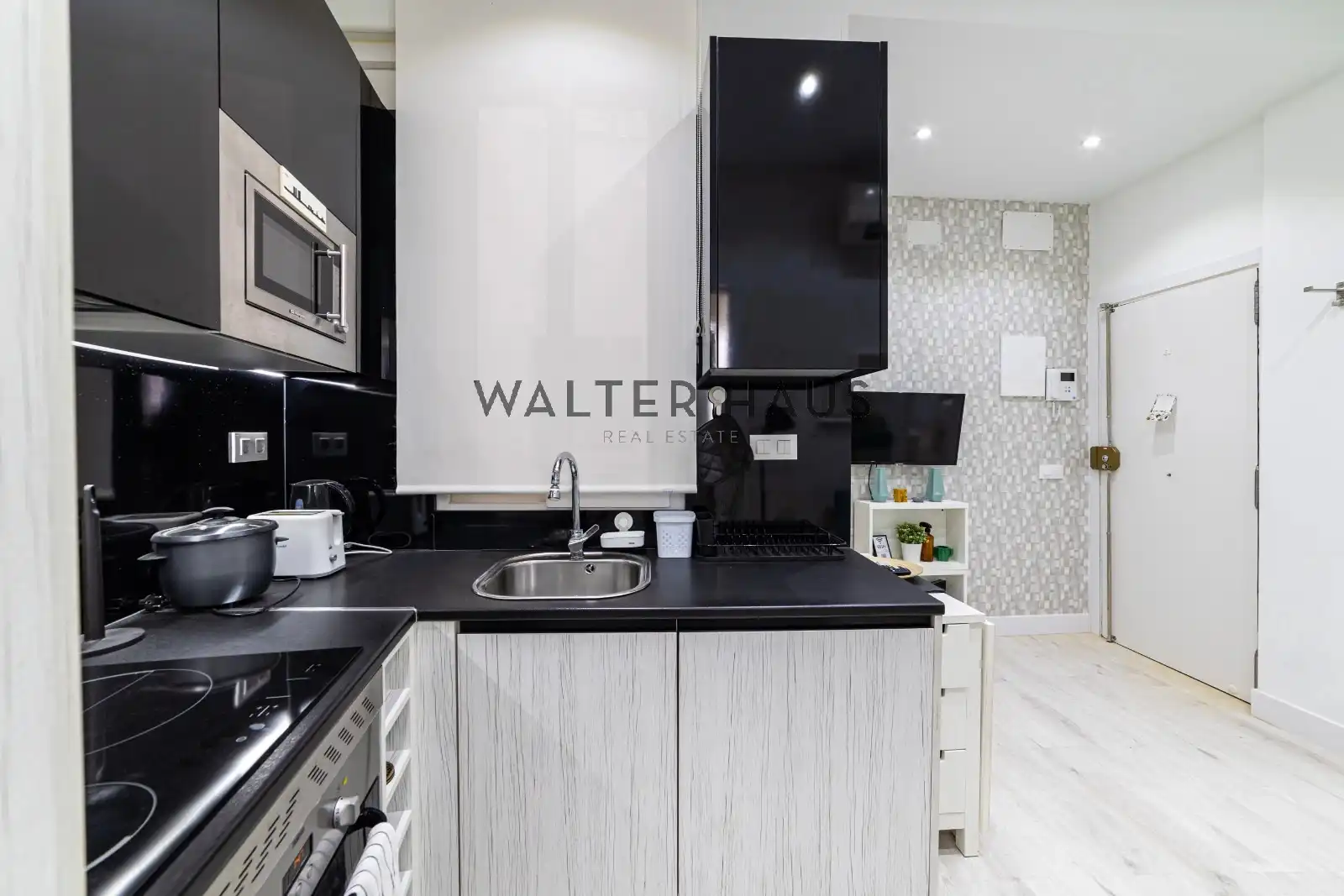 Kitchen of Flat for sale in Madrid  with Air Conditioner, Furnished and Oven
