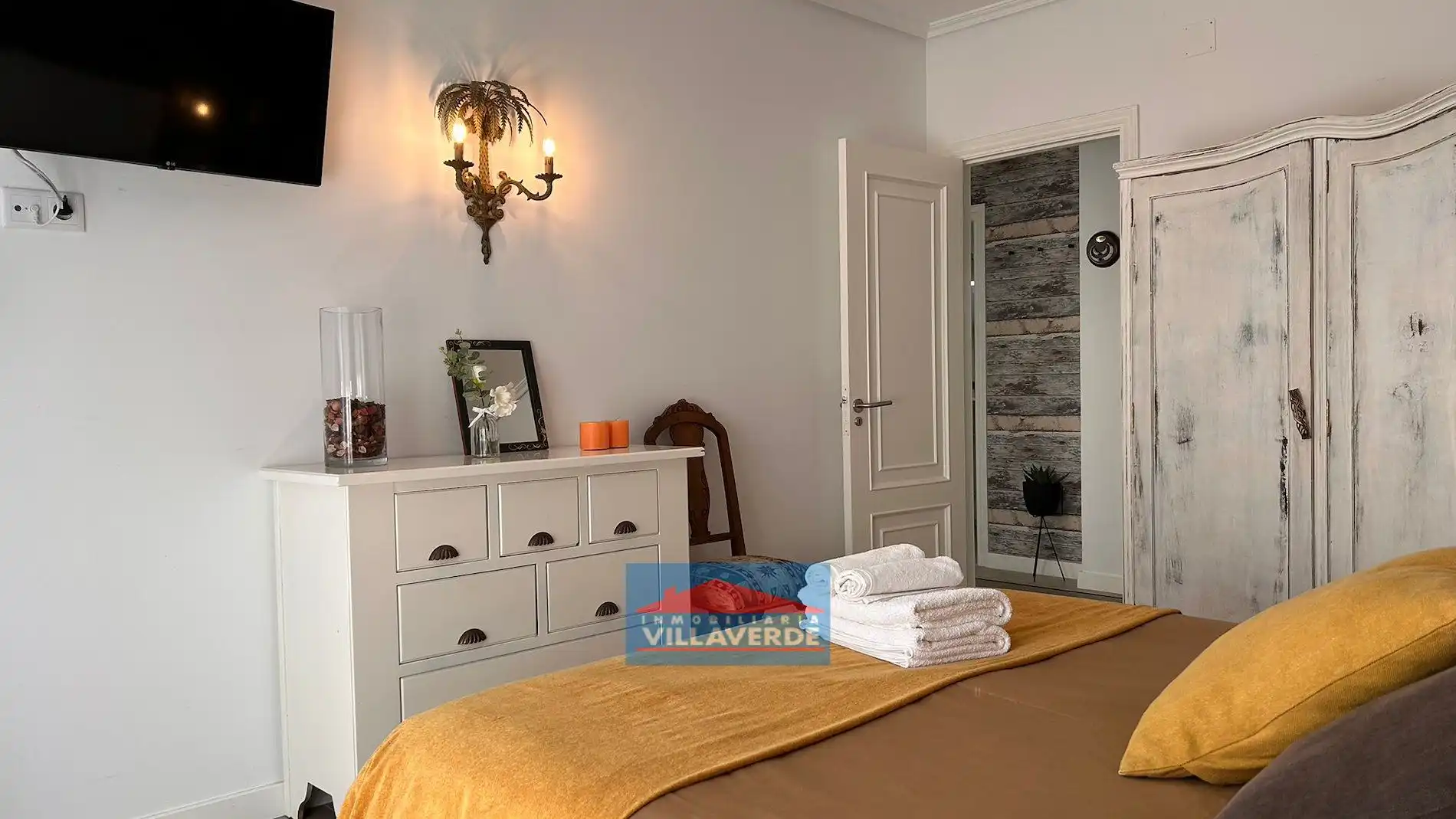 Bedroom of Flat for rent in Cangas   with Furnished