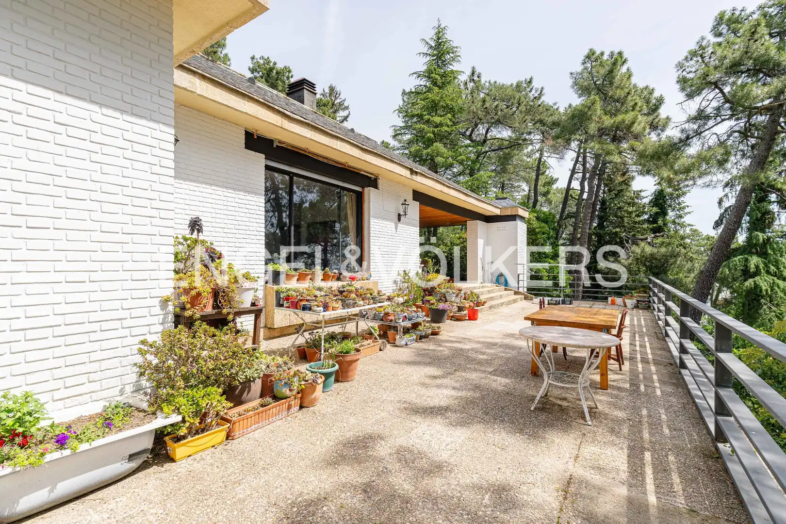 Exterior view of Houses for sale in San Lorenzo de El Escorial  with Heating, Private garden and Terrace