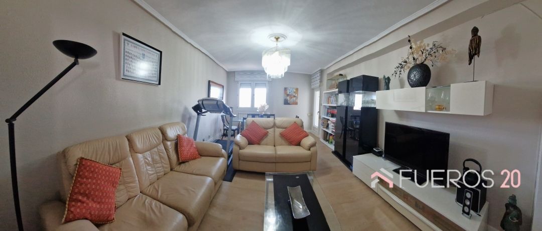 Living room of Flat for sale in Barakaldo   with Heating, Storage room and Balcony