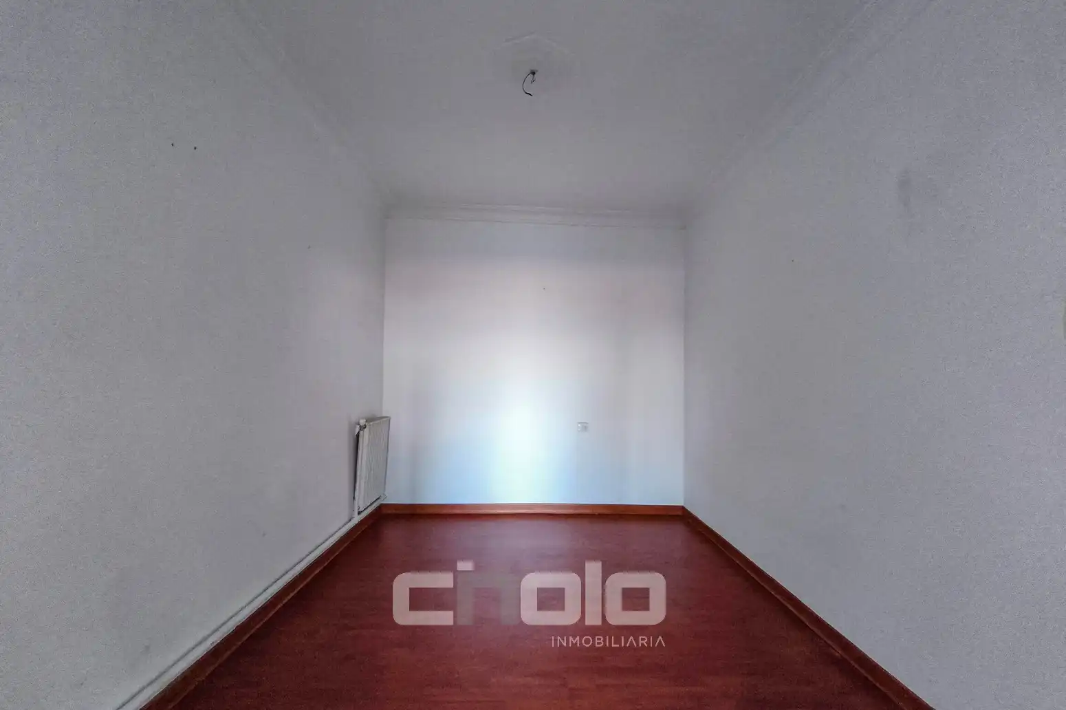 Wohnung zum Verkauf in Lugo mit Heizung, Terrasse und Balkon