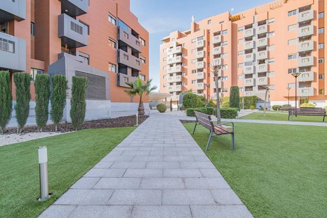 Piso en Venta en Avenida DE LA ILUSTRACION en Campus de la Salud