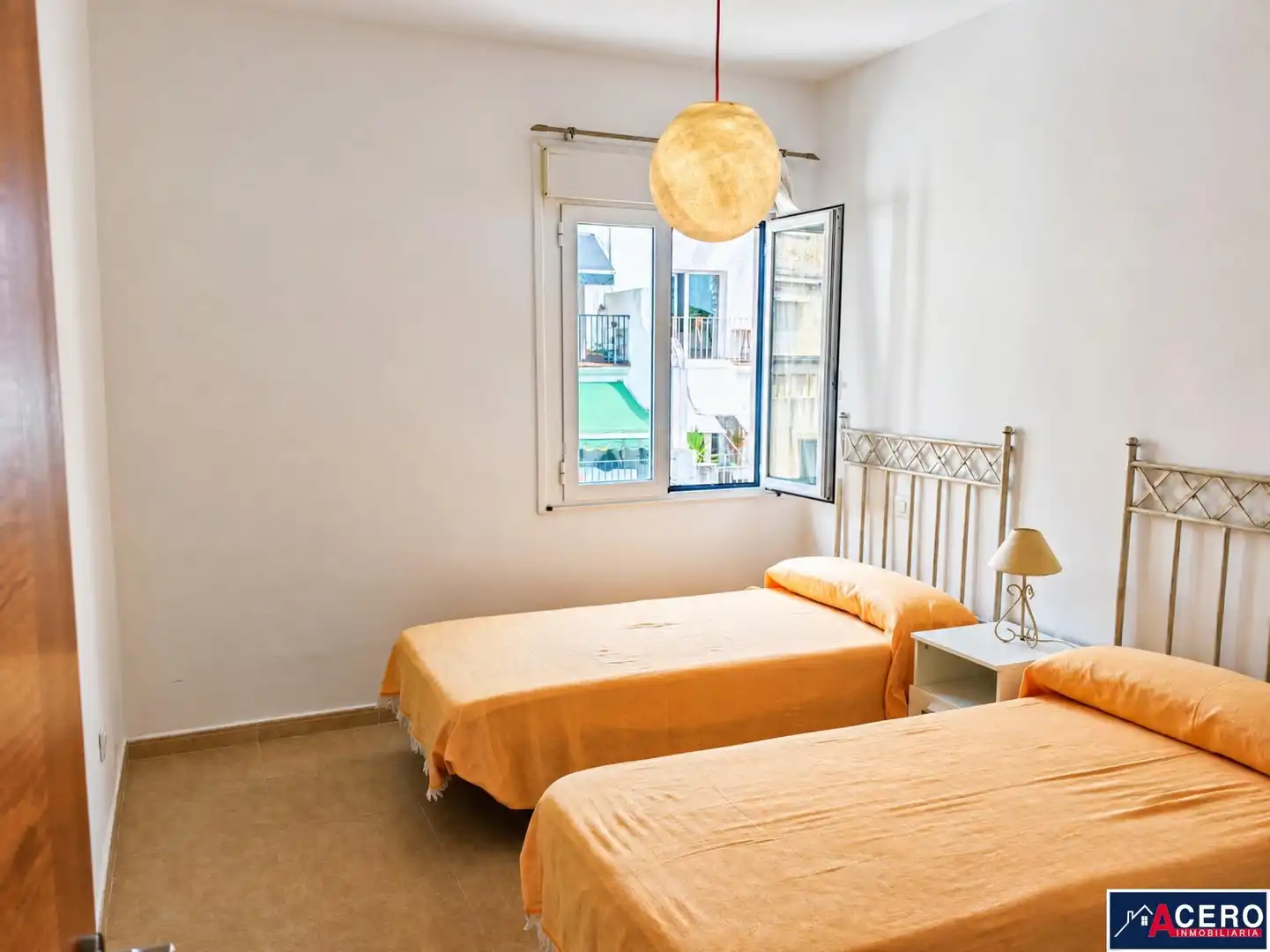 Habitación de Ático de alquiler en Santander con Terraza y Amueblado