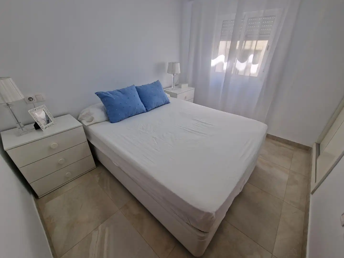 Schlafzimmer von Dachboden zum Verkauf in Águilas mit Klimaanlage und Möbliert