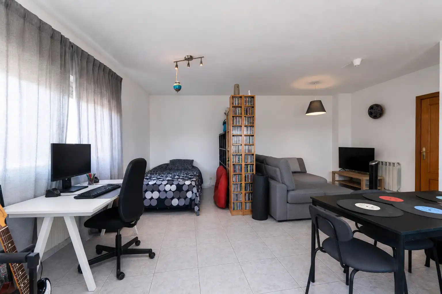 Sala d'estar de Casa o xalet en venda en Collado Villalba amb Calefacció, Jardí privat i Terrassa