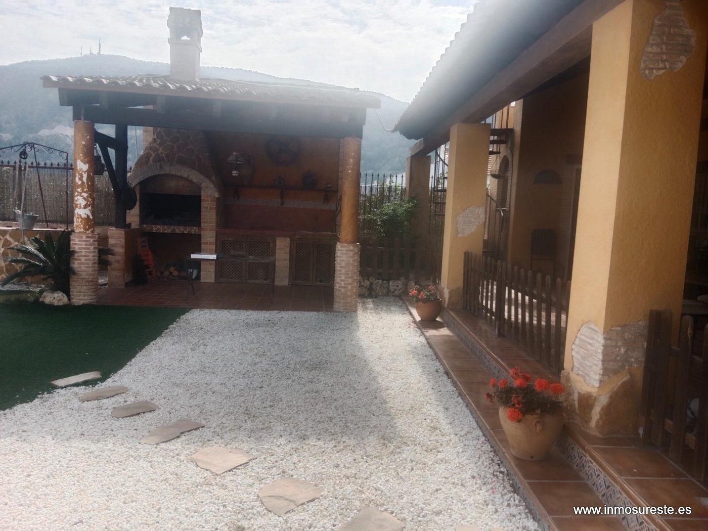 Jardí de Finca rústica en venda en Orihuela amb Aire condicionat, Jardí privat i Piscina