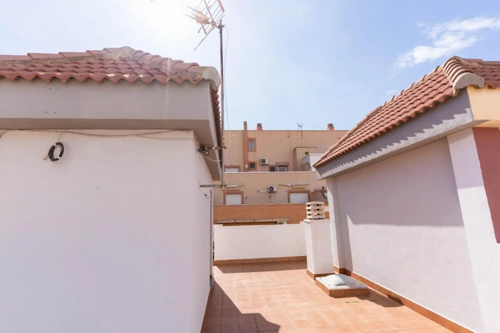 Terrassa de Casa adosada en venda en Roquetas de Mar amb Aire condicionat i Terrassa