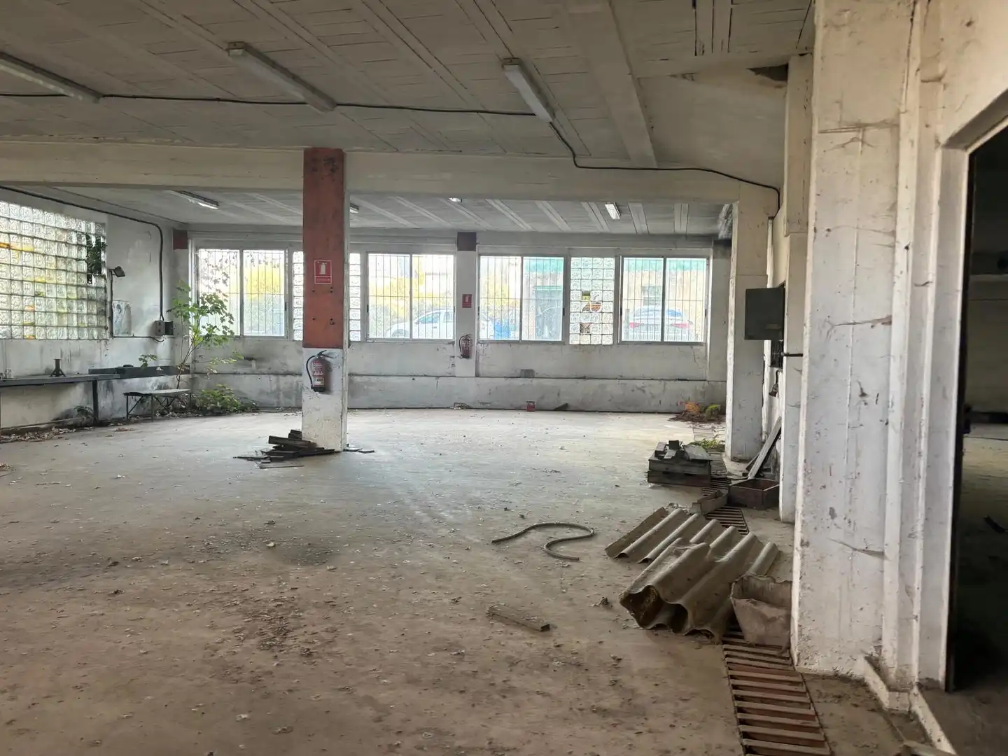 Nave industrial de alquiler en Ribadavia