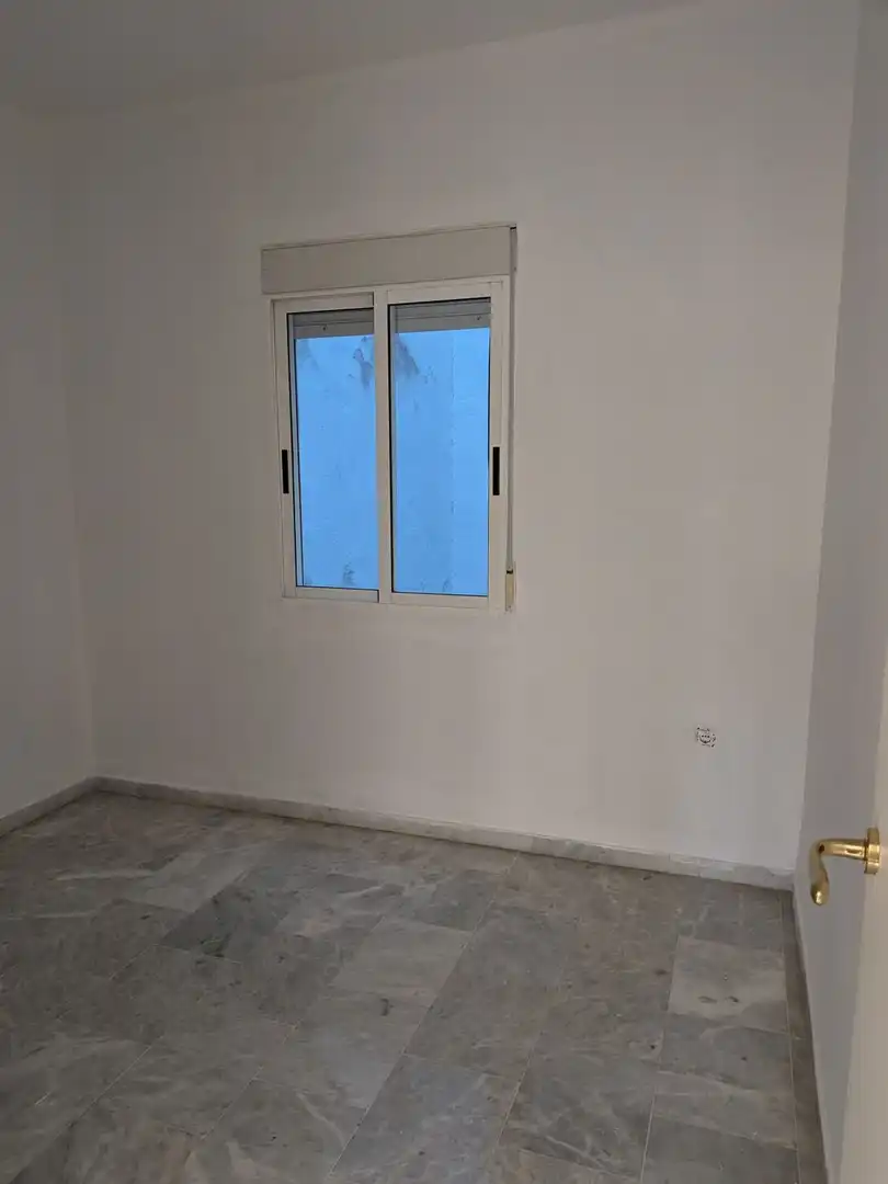 Flat with lift to rent in Republica Argentina, imagen 7