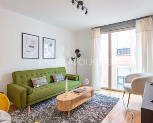 Sala d'estar de Apartament de lloguer en  Madrid Capital amb Aire condicionat, Calefacció i Traster