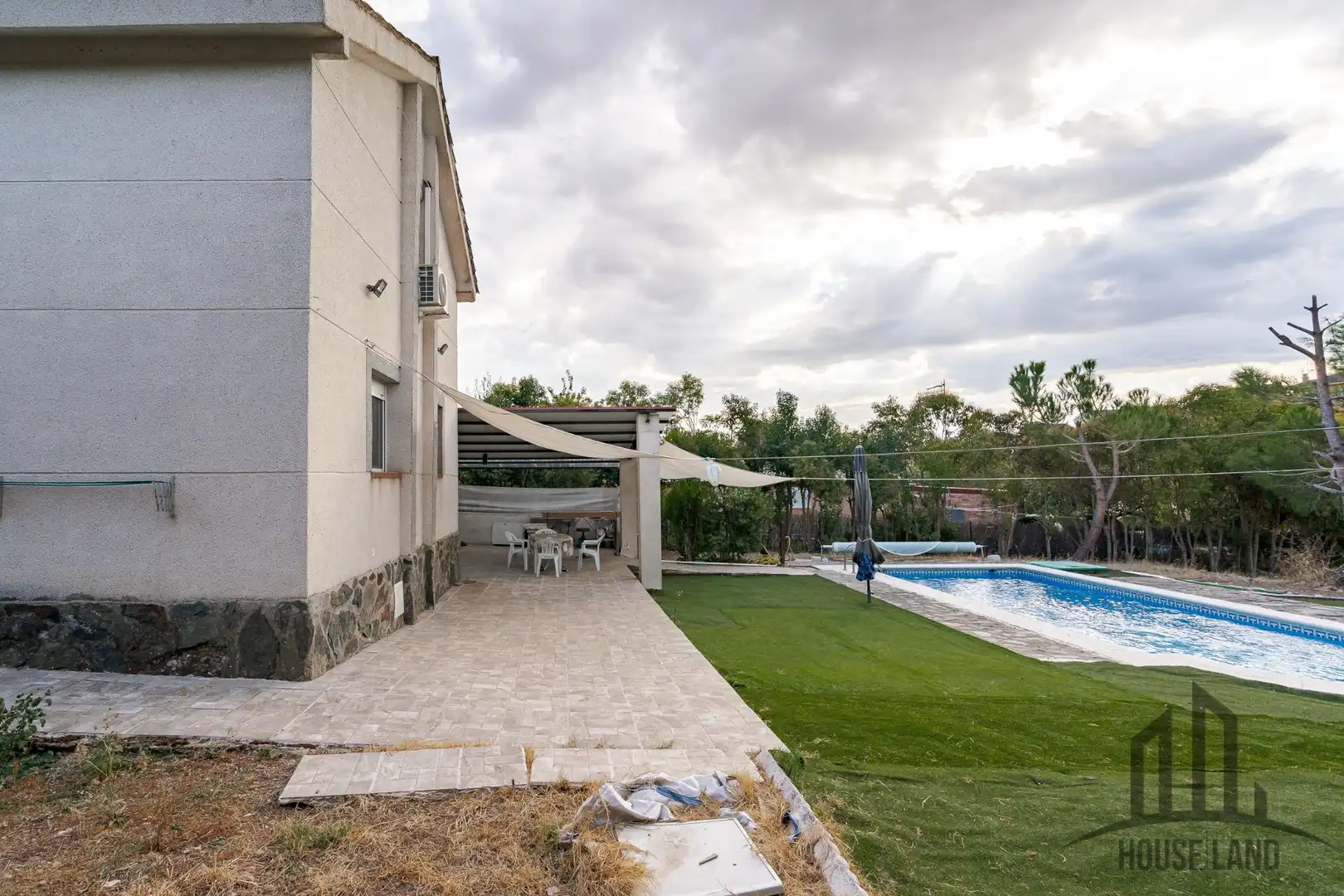 Schwimmbecken von Haus oder Chalet zum Verkauf in Uceda mit Privatgarten und Schwimmbad