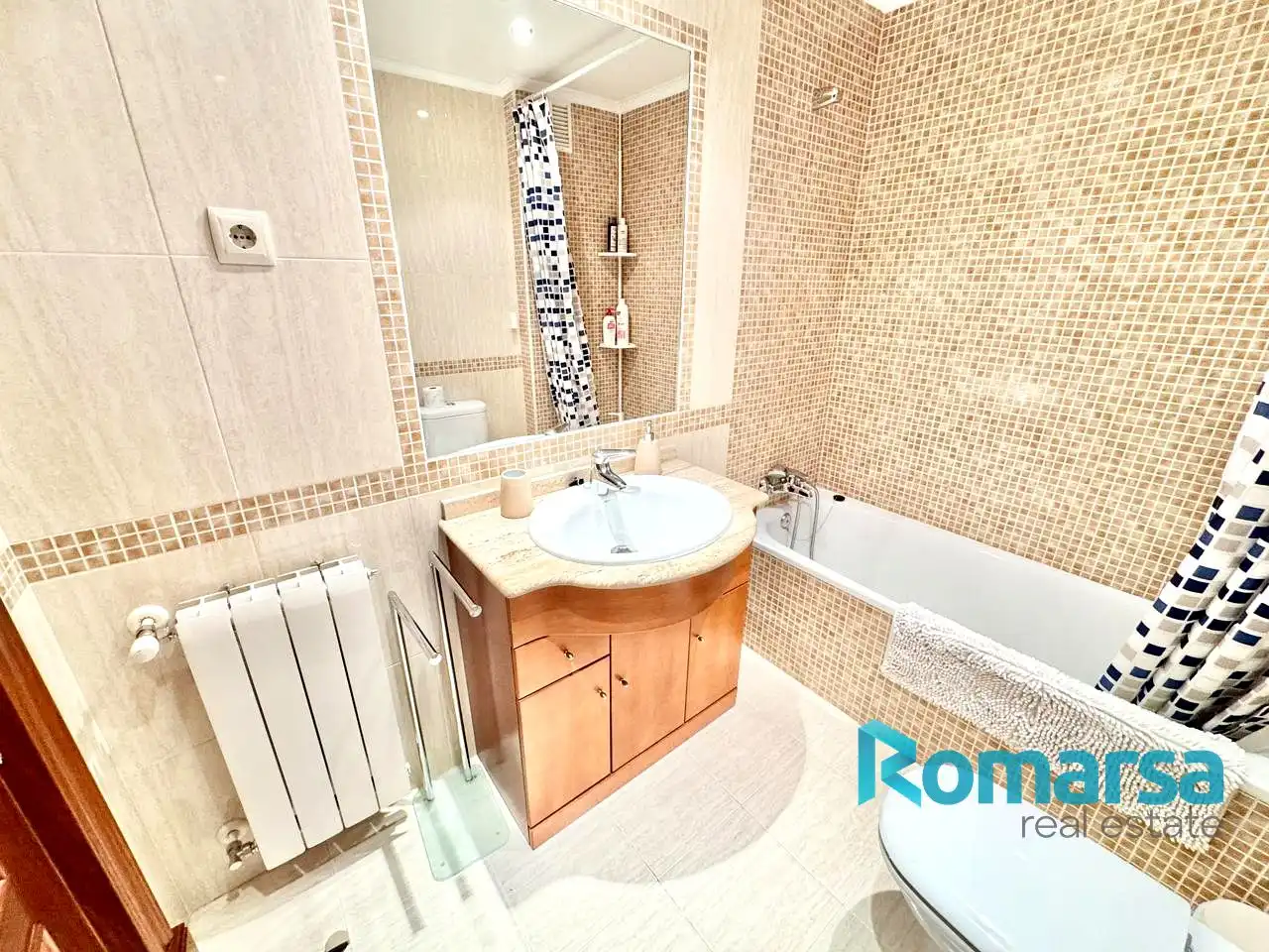 Bathroom of Flat for sale in Ávila  with Heating, Terrace and Furnished