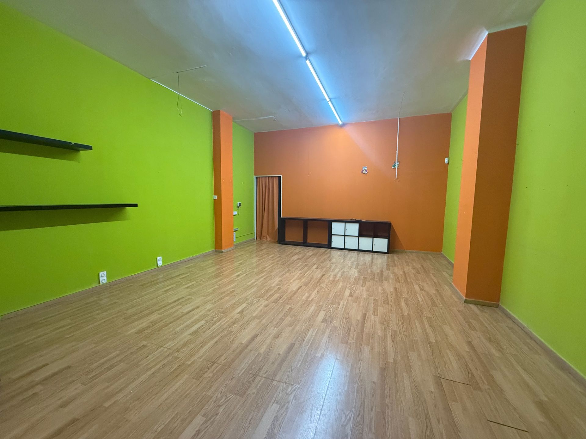 Premises to rent in Terrassa  with Parquet flooring