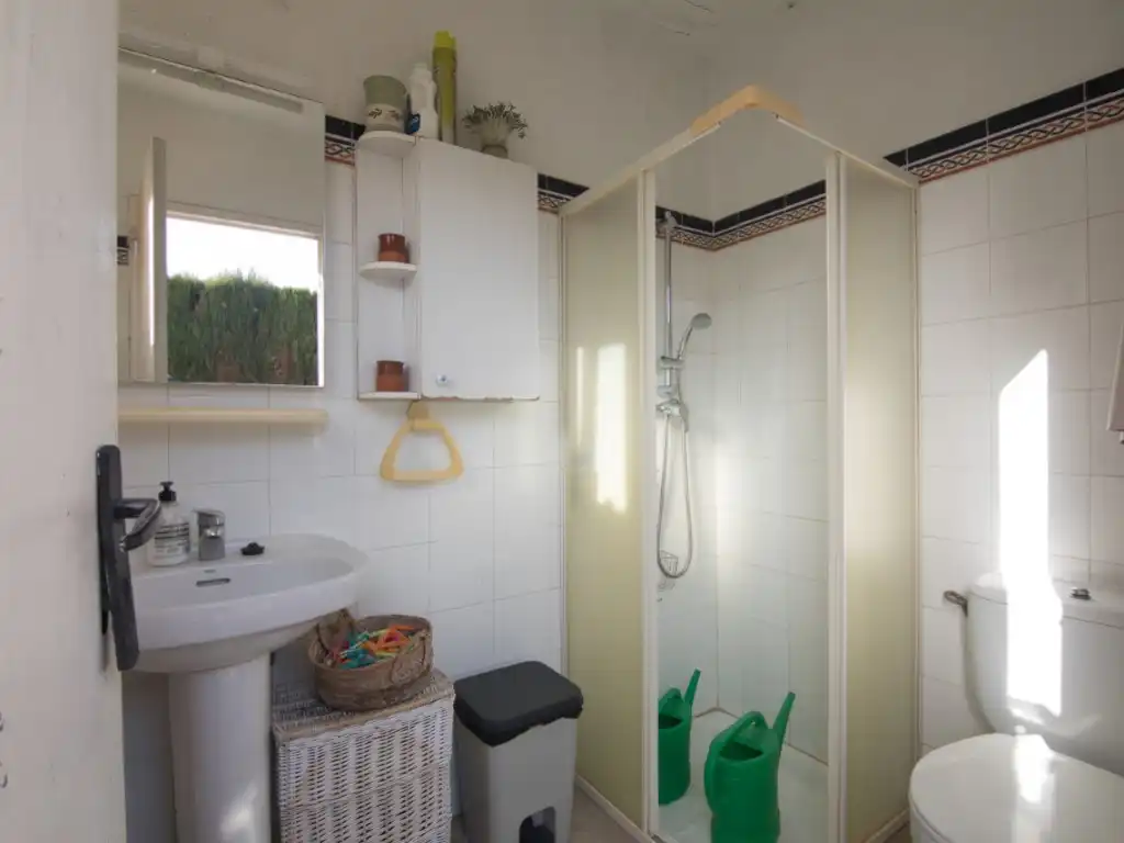 Bathroom of Houses for sale in Elche / Elx  with Air Conditioner, Private garden and Terrace