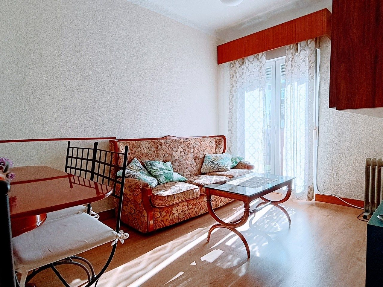 Dormitori de Pis de lloguer en  Madrid Capital amb Aire condicionat, Terrassa i Moblat