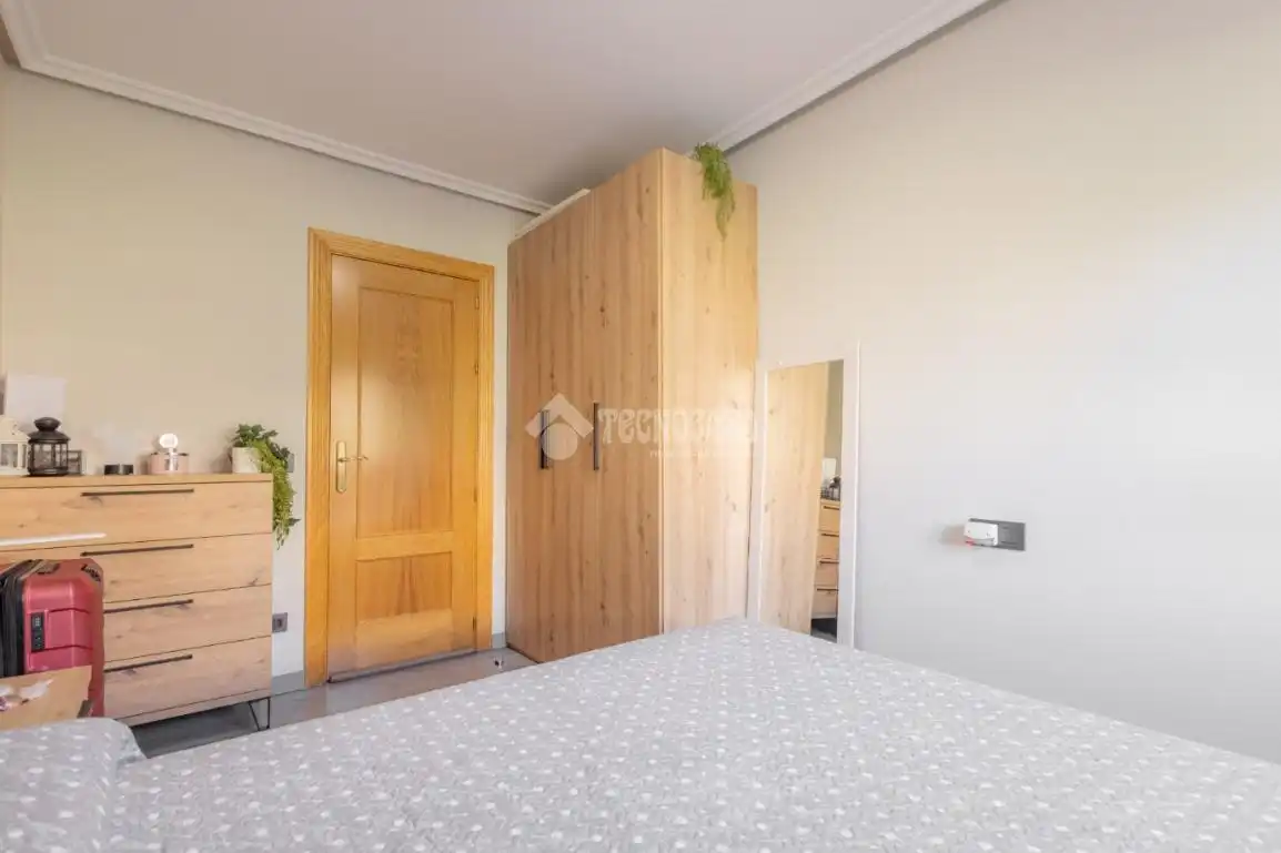 Habitación de Piso en venta en Salamanca con Aire acondicionado, Terraza y Trastero