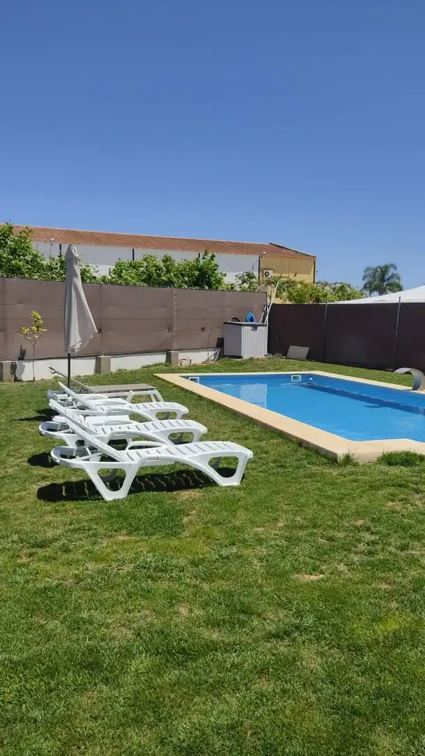 Piscina de Casa o chalet de alquiler en Chipiona con Aire acondicionado, Terraza y Piscina