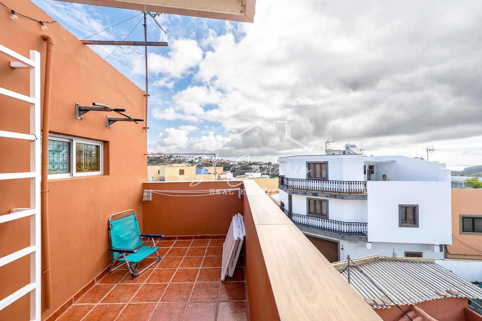 Exterior view of Single-family semi-detached for sale in Agüimes  with Air Conditioner and Terrace