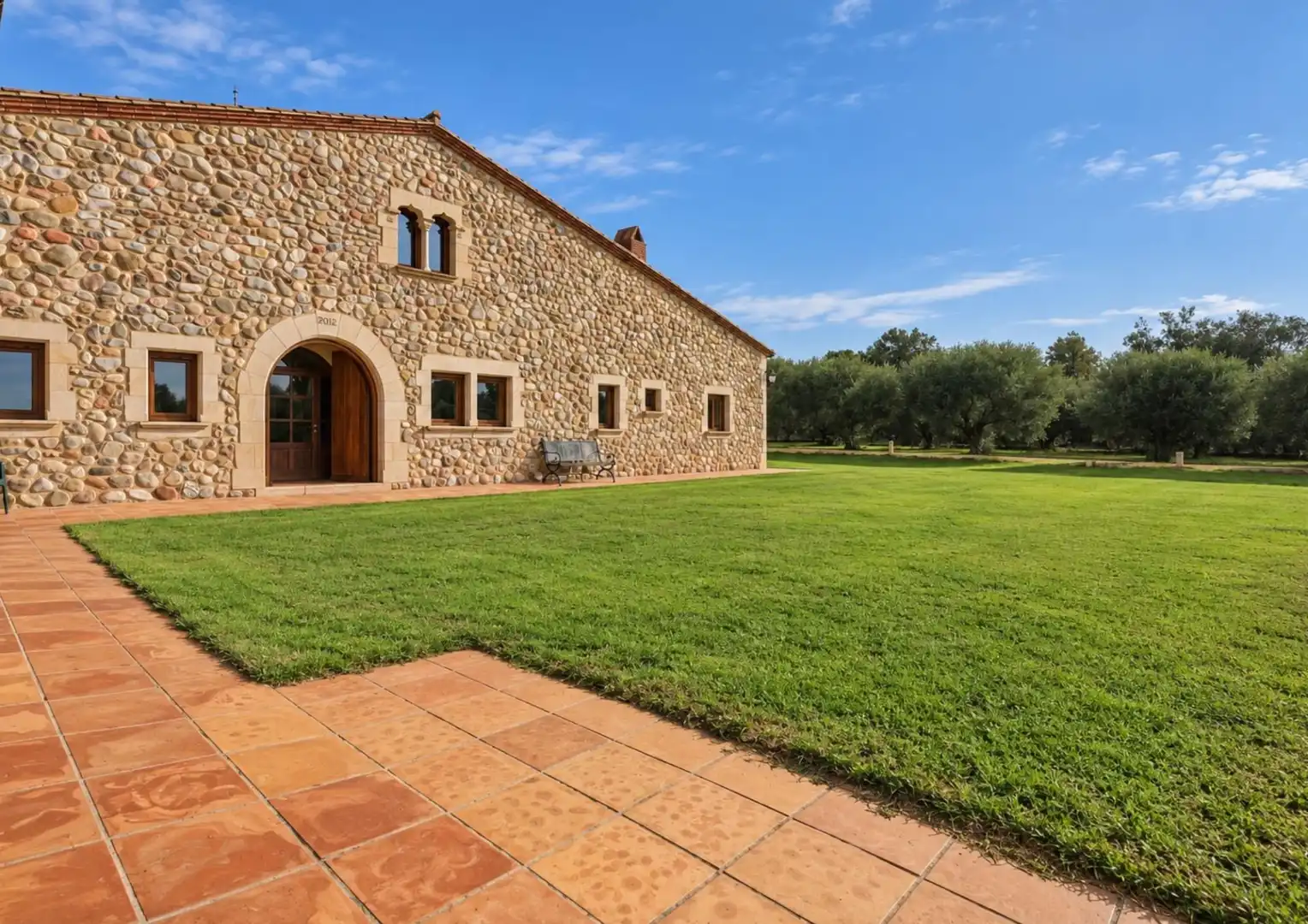 Vista exterior de Finca rústica en venda en Vilobí d'Onyar amb Jardí privat, Terrassa i Piscina