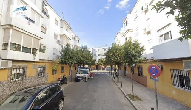 Piso en Venta en Calle ALBURES en San Jerónimo - La Bachillera
