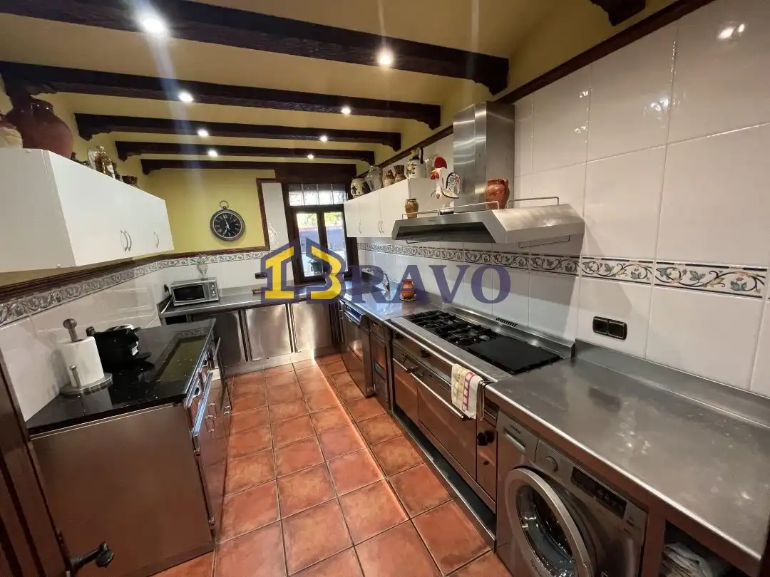 Cocina de Casa o chalet en venta en Valle de Mena con Calefacción, Jardín privado y Terraza