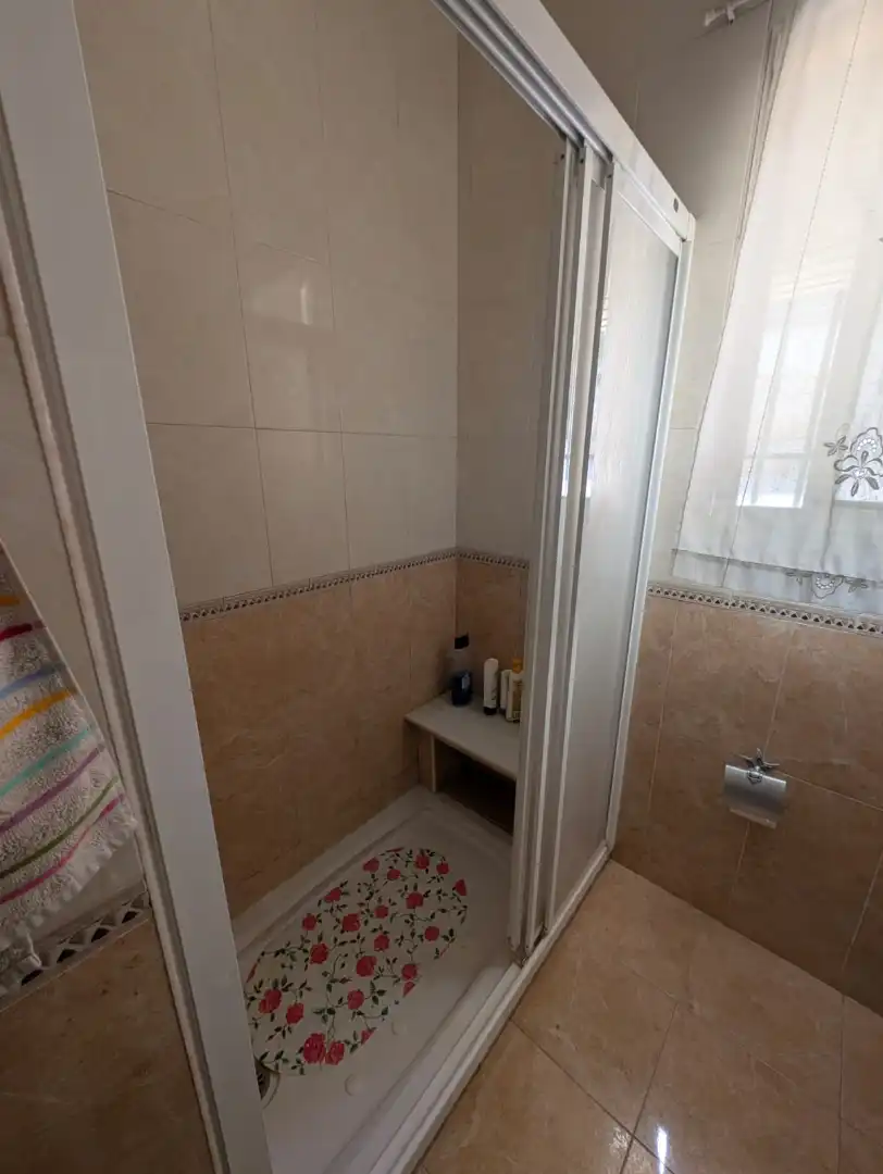Bathroom of Flat for sale in Lucena  with Air Conditioner, Private garden and Furnished
