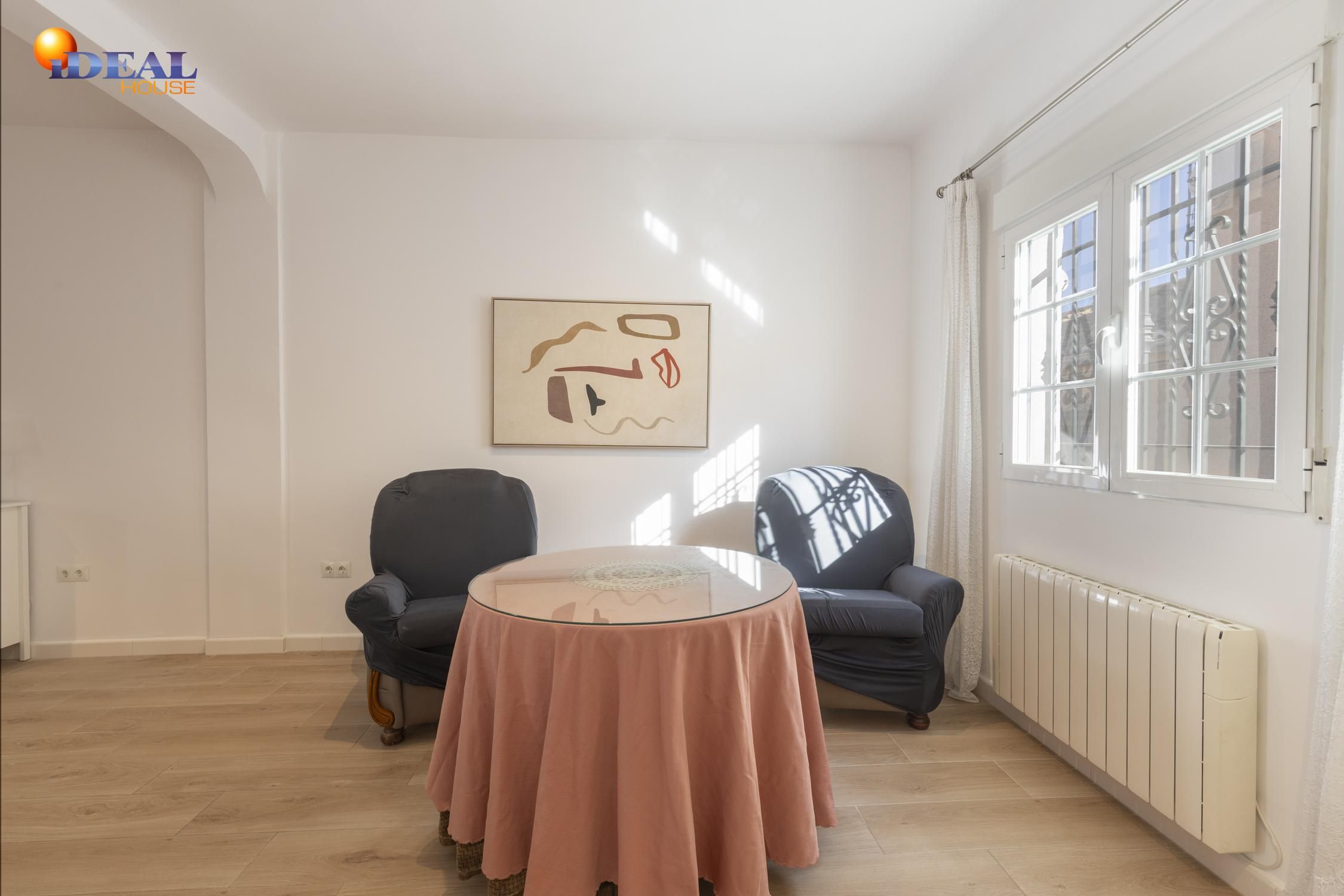 Single-family semi-detached for sale in  Calle Pensamiento, 8, La Zubia Ciudad