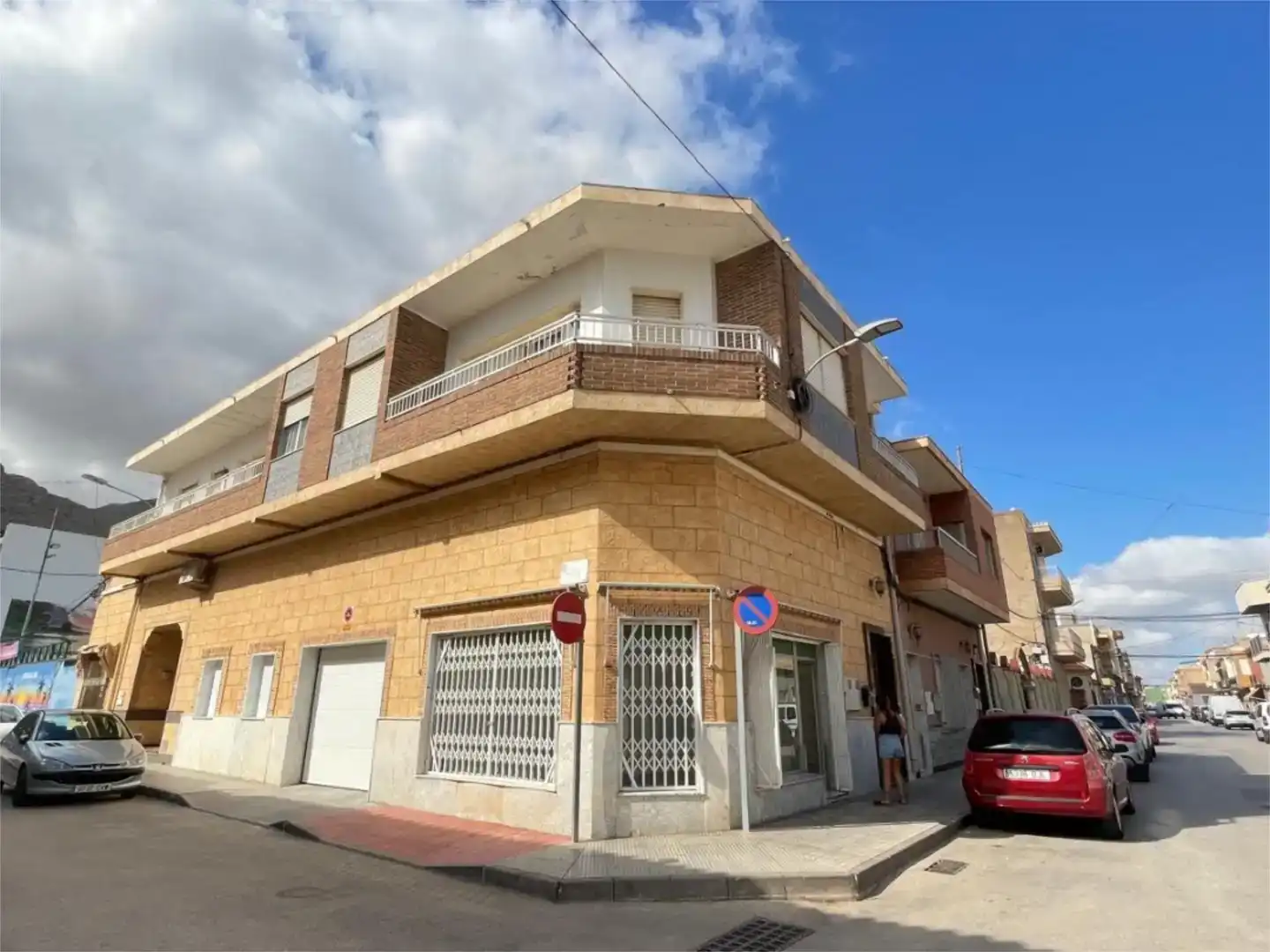 Vista exterior de Casa o xalet en venda en Cox amb Balcó