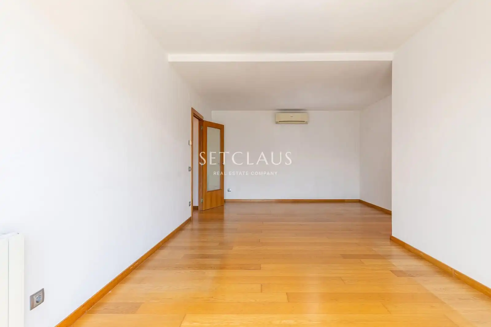 Bedroom of Flat for sale in Badalona  with Air Conditioner, Heating and Terrace