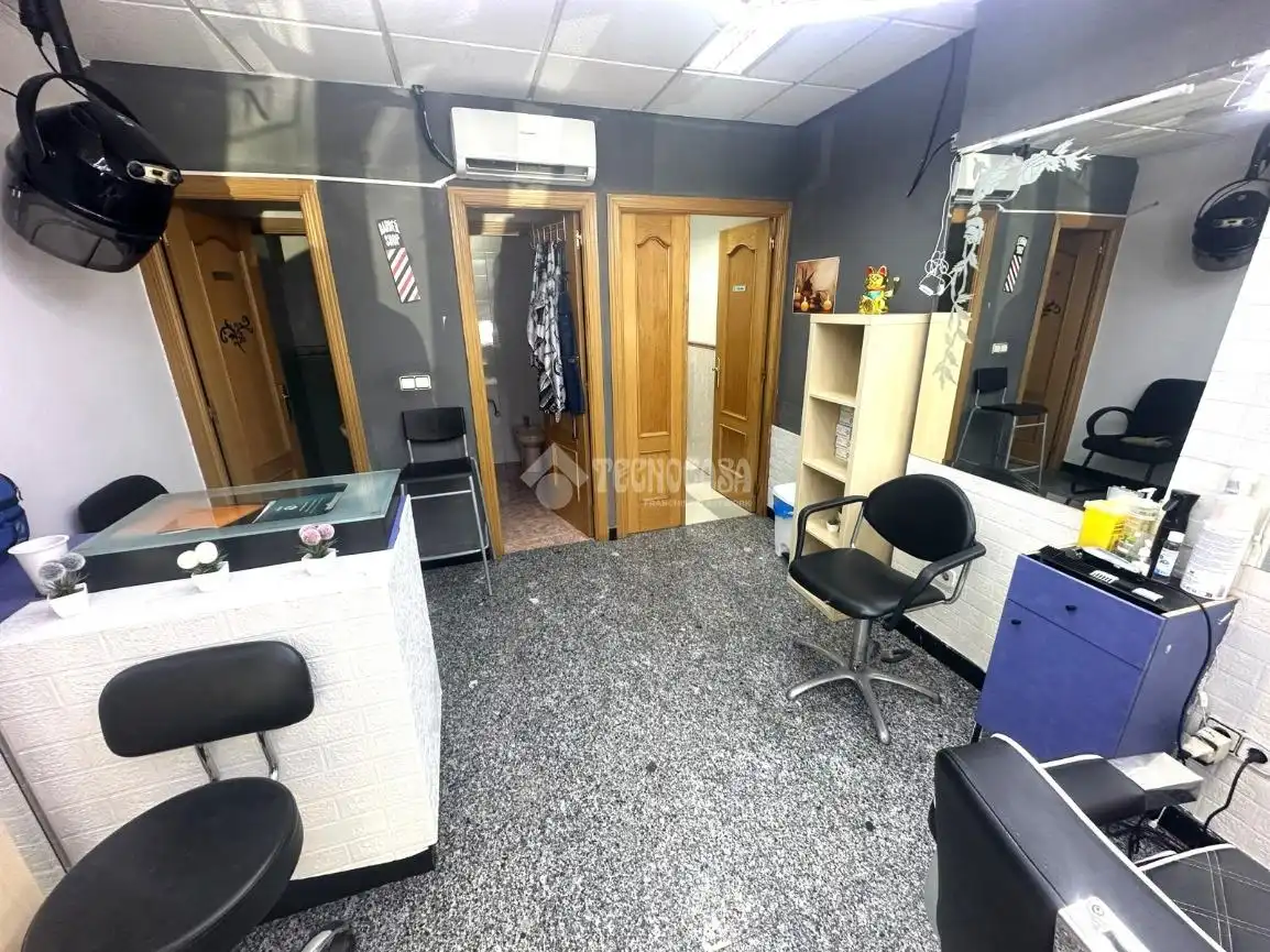 Local comercial en venda a Puente de Vallecas, imagen 3