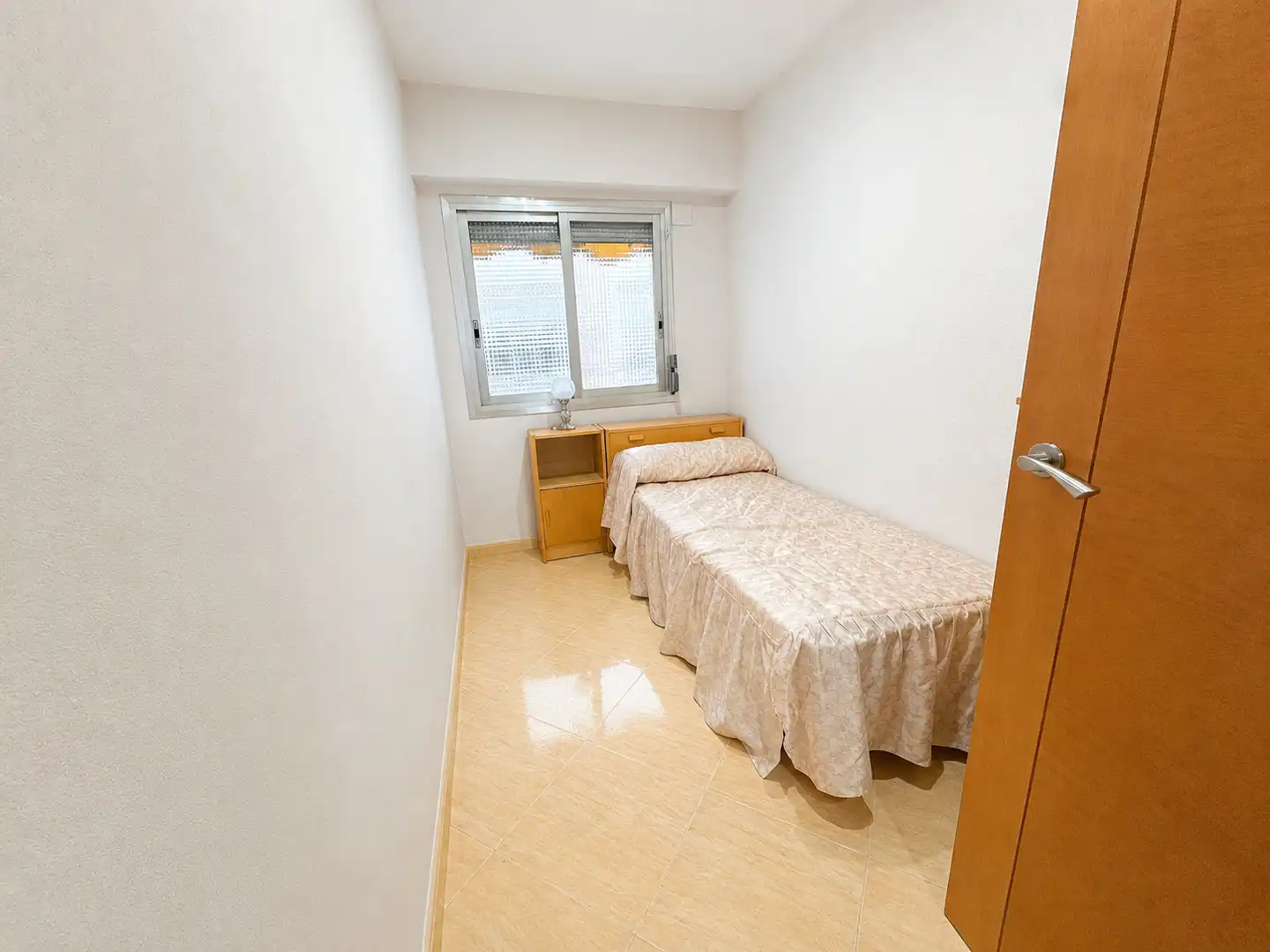 Bedroom of Flat for sale in Valencia  with Air Conditioner, Furnished and Oven