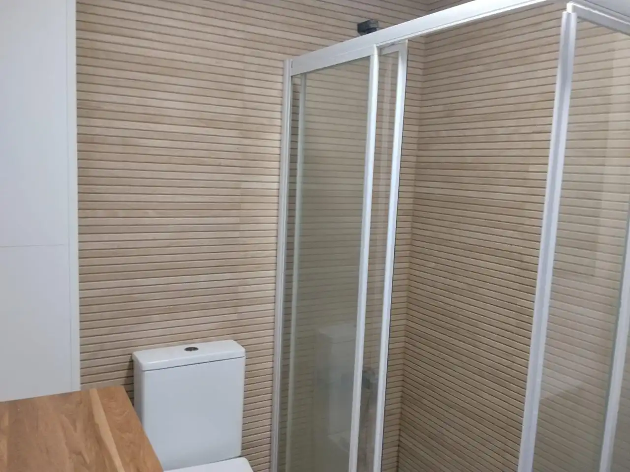 Bany de Pis de lloguer en San Lorenzo